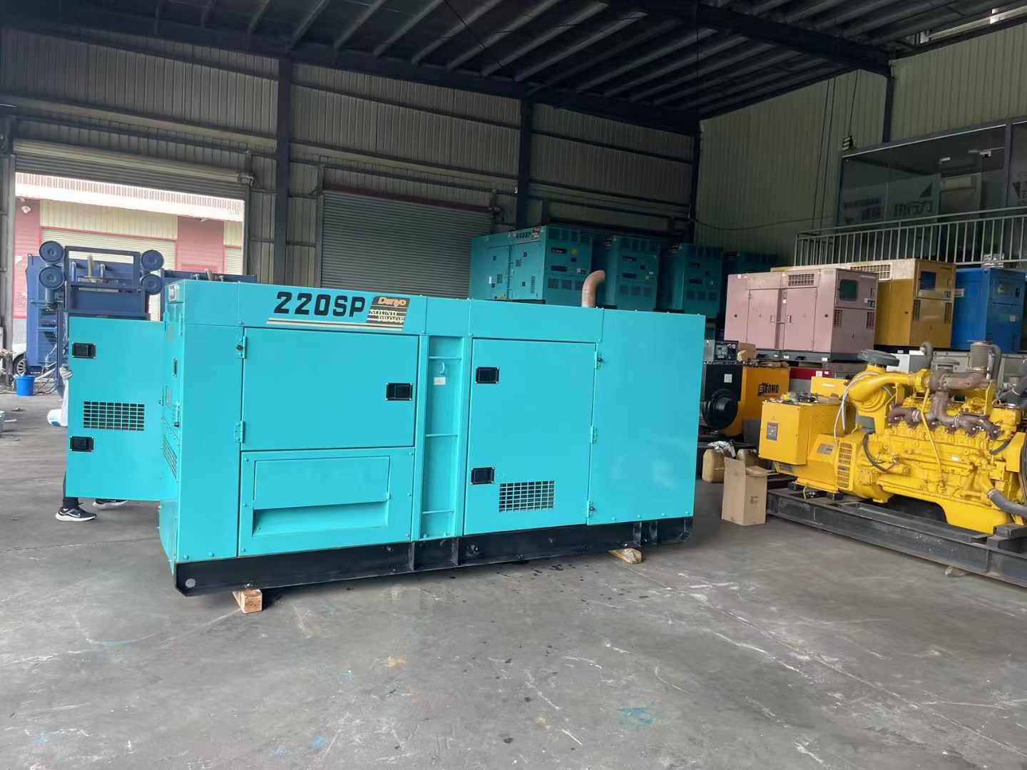 花山800kW 柴油发电机的输出电流波动范围是多少？